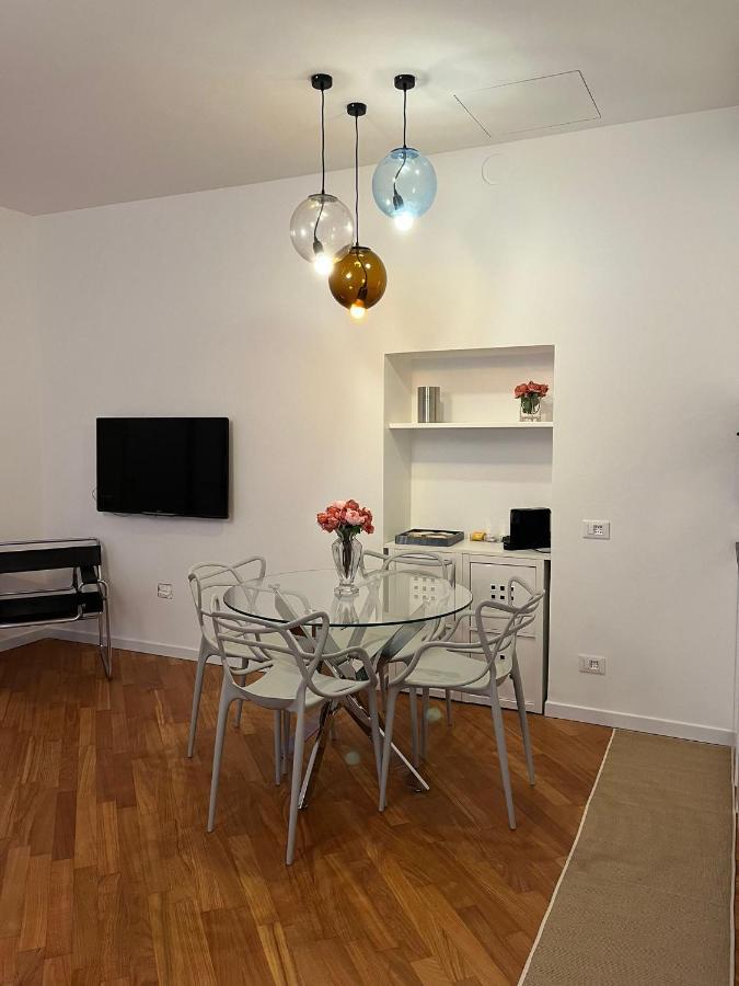 Casa Vercelli Delizioso Bilocale Moderno Nella Vecchia Milano Dış mekan fotoğraf