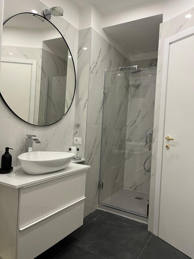 Casa Vercelli Delizioso Bilocale Moderno Nella Vecchia Milano Dış mekan fotoğraf