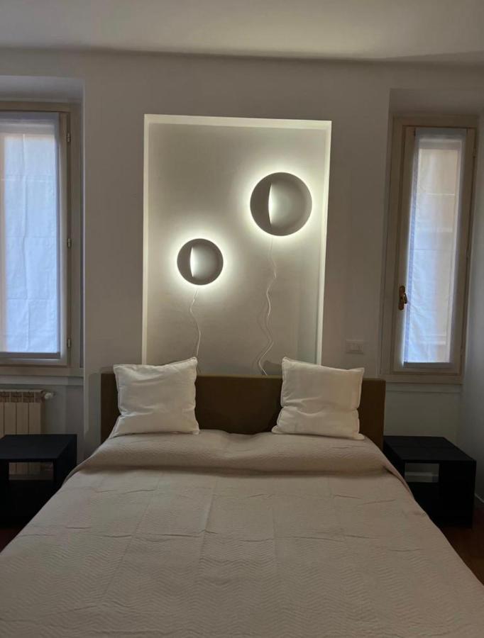 Casa Vercelli Delizioso Bilocale Moderno Nella Vecchia Milano Dış mekan fotoğraf